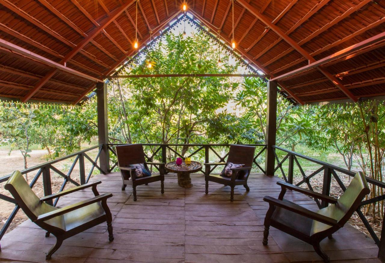 Vannraj Resort And Spa Khawasa Bagian luar foto