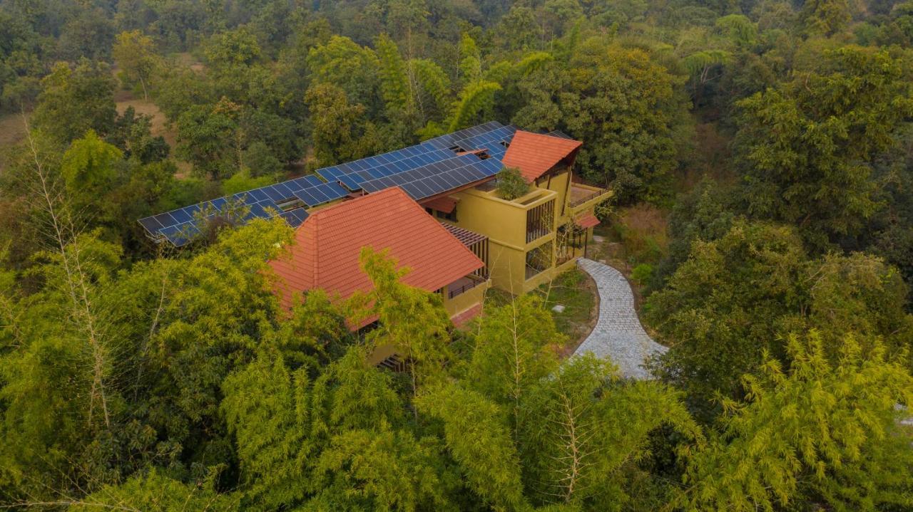 Vannraj Resort And Spa Khawasa Bagian luar foto