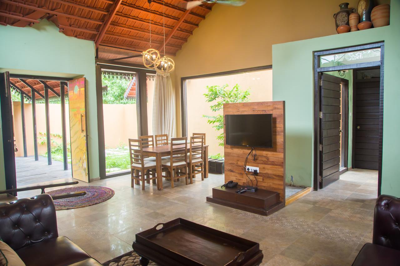 Vannraj Resort And Spa Khawasa Bagian luar foto